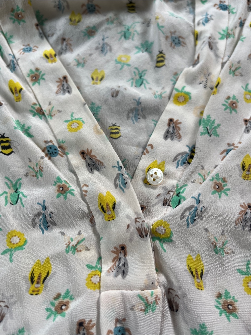 🐝🪲🪰Joie 💯%Silk ADORABLE Beetles Bees Flies Floral Porcelain Blouse szS